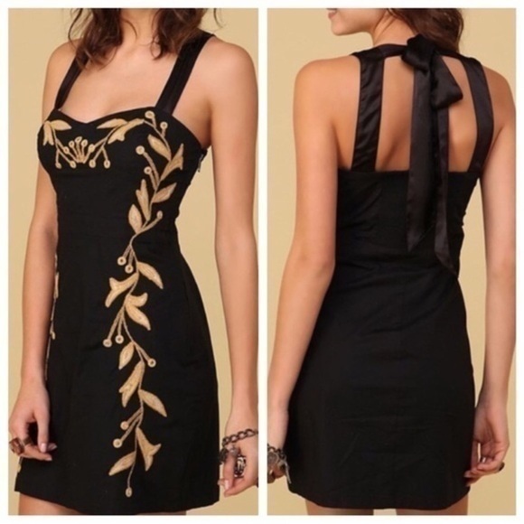 Free People Dresses & Skirts - Free People Leaf Motiff Mini Dress